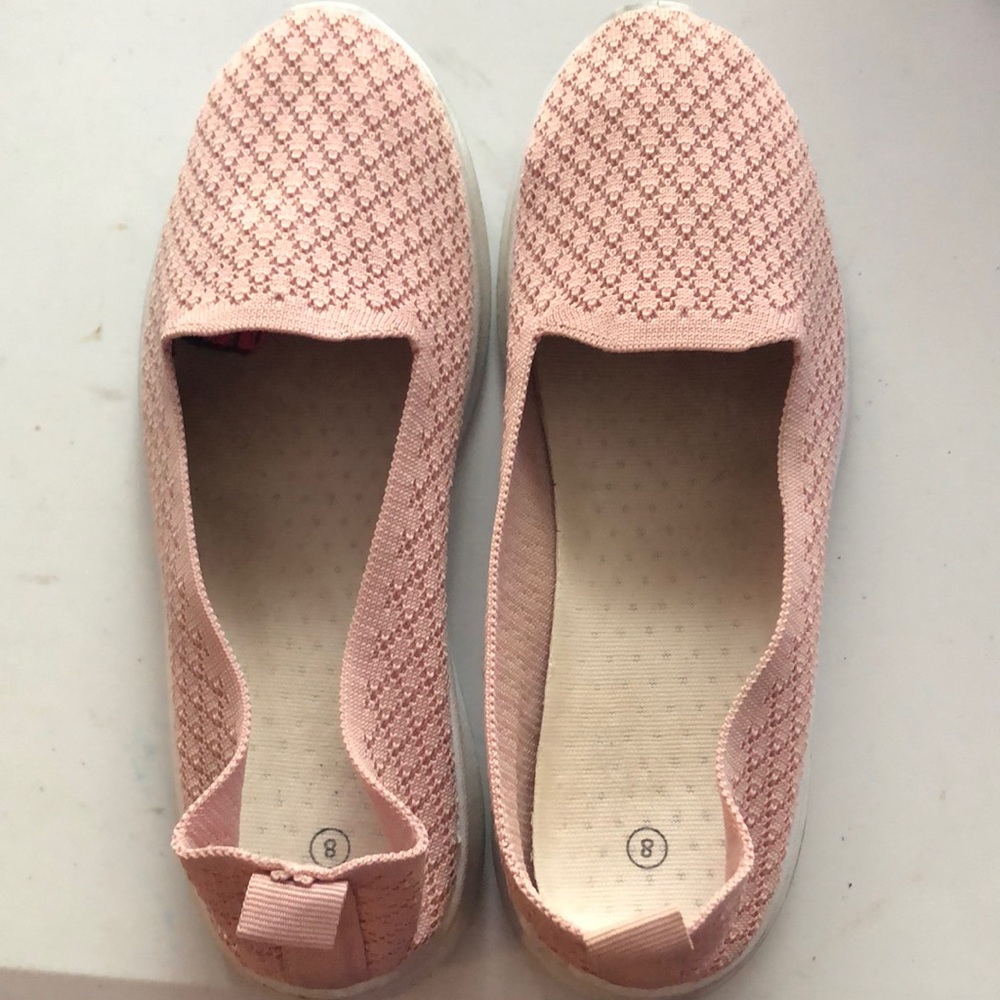 Unbranded size 8 stretchy canvas shoes pink with white soles